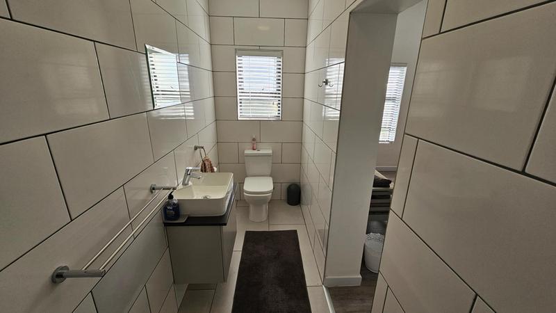 4 Bedroom Property for Sale in Dwarskersbos Western Cape